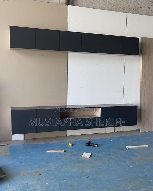 Nova Floattm 4.8 M Seamless Media Wall – Anthracite Nero Marquina
