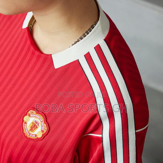 Manchester United Terrace Icons Jersey