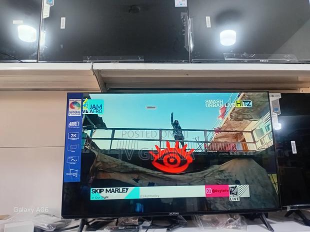 43 Inches Satellite Tv – Modern, Sleek Clear · Photo 3