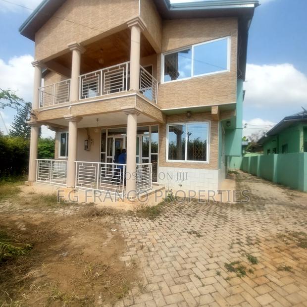 7bdrm House in Kg Franco Properties, Spintex for rent · Photo 2