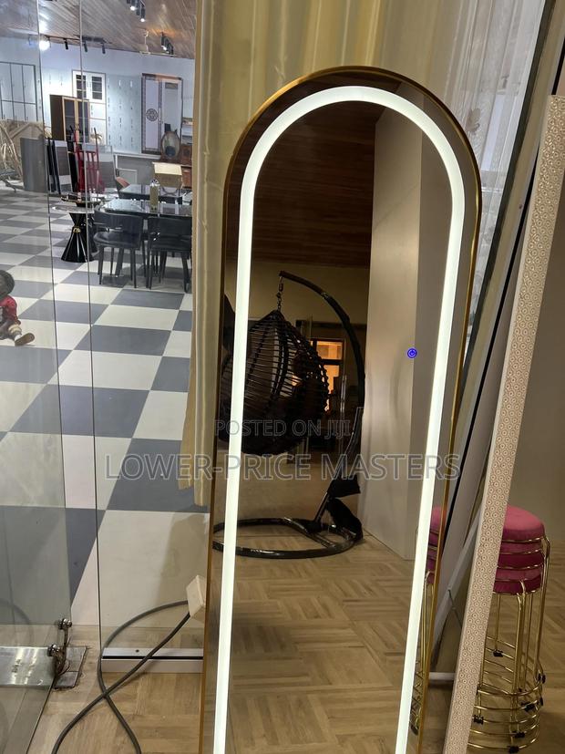 Modern Dressing Mirror With Led Lights photo 3