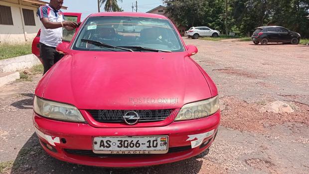 Opel Vectra Break 1.6 2000 Red