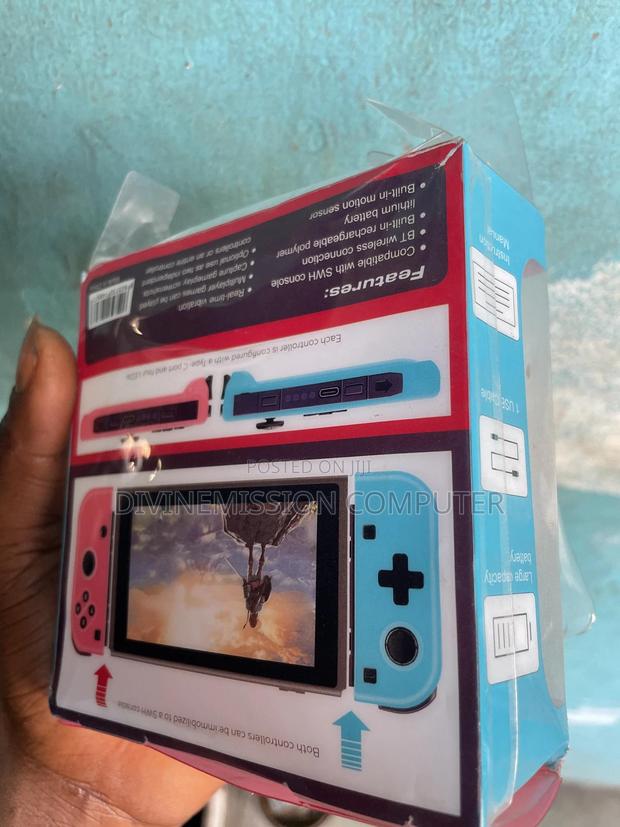 Nintendo Wireless Pro Game Controller photo 6