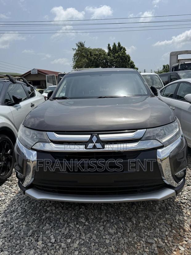Mitsubishi Outlander SE AWC 2017 Green photo 9