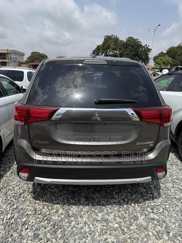 Mitsubishi Outlander SE AWC 2017 Green photo 8