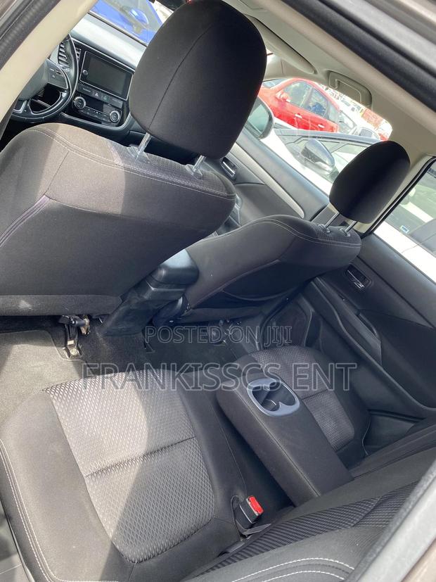 Mitsubishi Outlander SE AWC 2017 Green photo 3