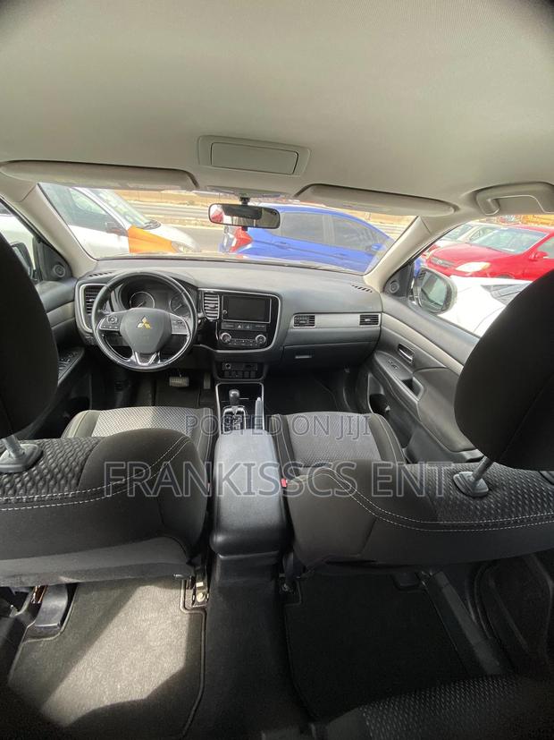 Mitsubishi Outlander SE AWC 2017 Green photo 6