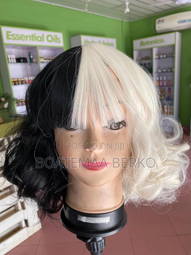 Black White Body Wavy Wig photo 2