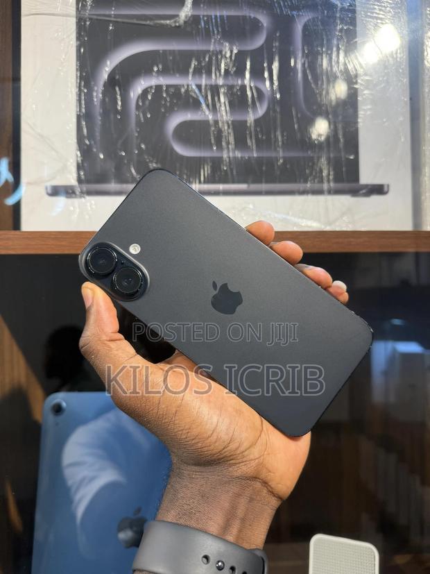 Apple iPhone 16 Plus 128 GB Black photo 3
