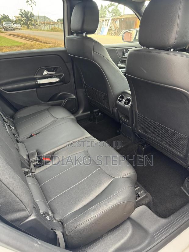 Mercedes-Benz GLB-Class GLB 250 4MATIC 2023 White