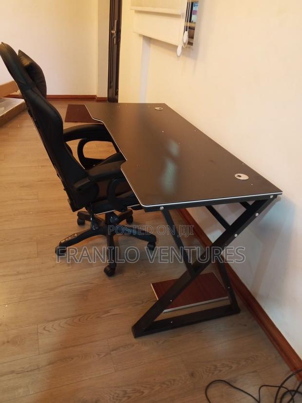 Gaming Tables · Photo 3
