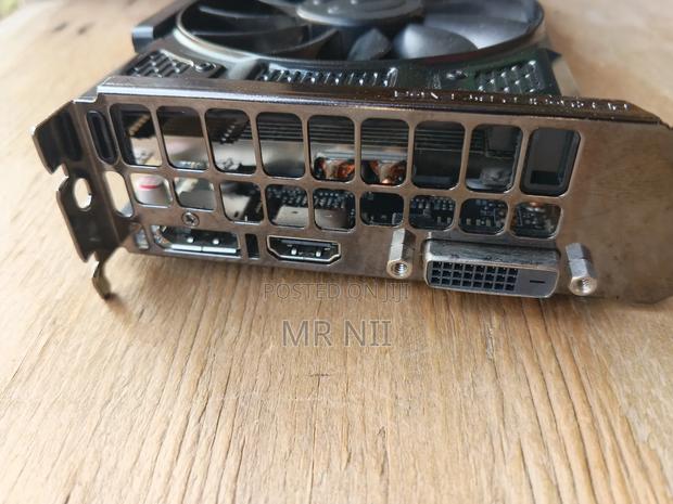 Evga Geforce GTX 1050 Ti 4gb Graphics Card photo 3