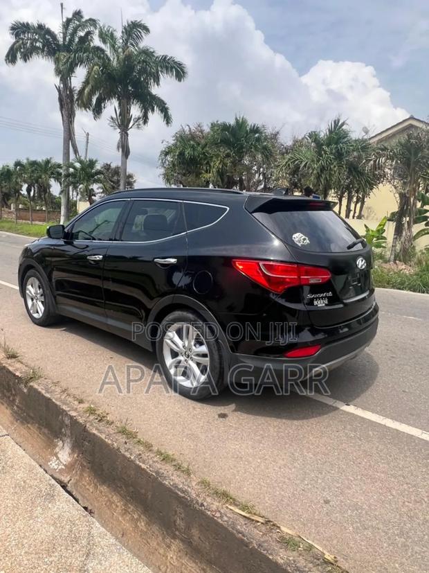 Hyundai Santa Fe 2014 Black photo 6