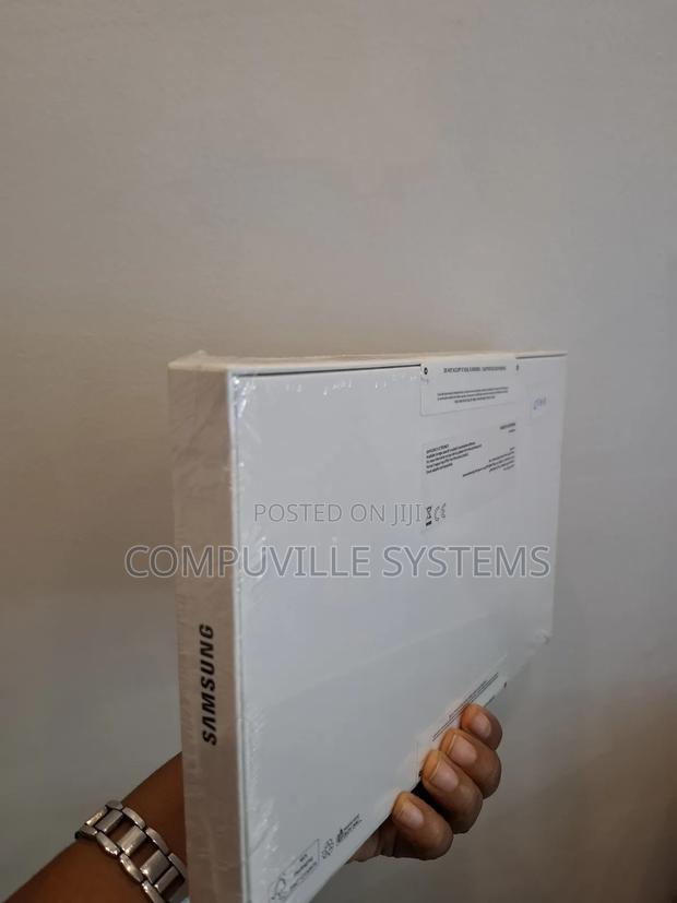 New Samsung Galaxy Tab S6 Lite 128 GB Gray · Photo 2