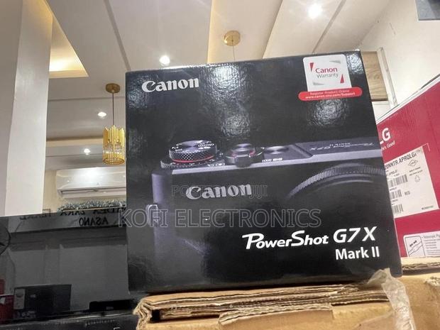 Canon Mark Ii Retro Vision for Everyday Moments · Photo 2