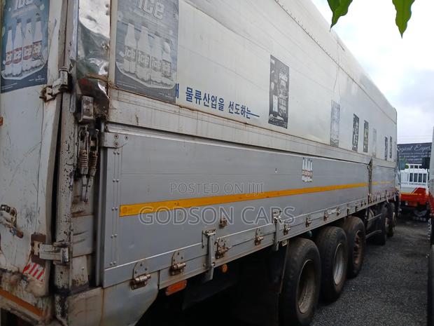 Daewoo Ultra Novus 2010 photo 6