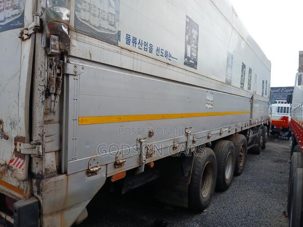 Daewoo Ultra Novus 2010 photo 7