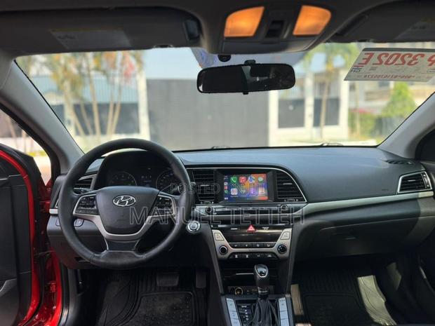 Hyundai Elantra Value Edition Sedan FWD (2.0L 4cyl 6A) 2017 Burgundy