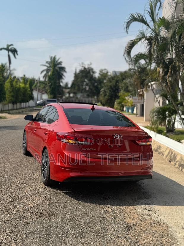 Hyundai Elantra Value Edition Sedan FWD (2.0L 4cyl 6A) 2017 Burgundy