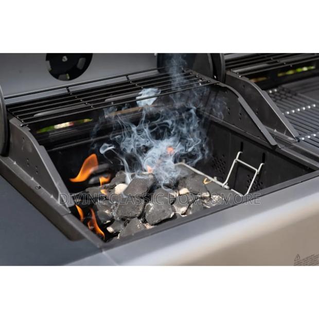 Outback Dual Fuel 2burner Gas/Charcoal BBQ With Multicook Plate System photo 5