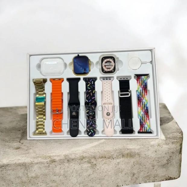 I20 Ultra Max Suit Smartwatch 10 in 1 Set (525252)