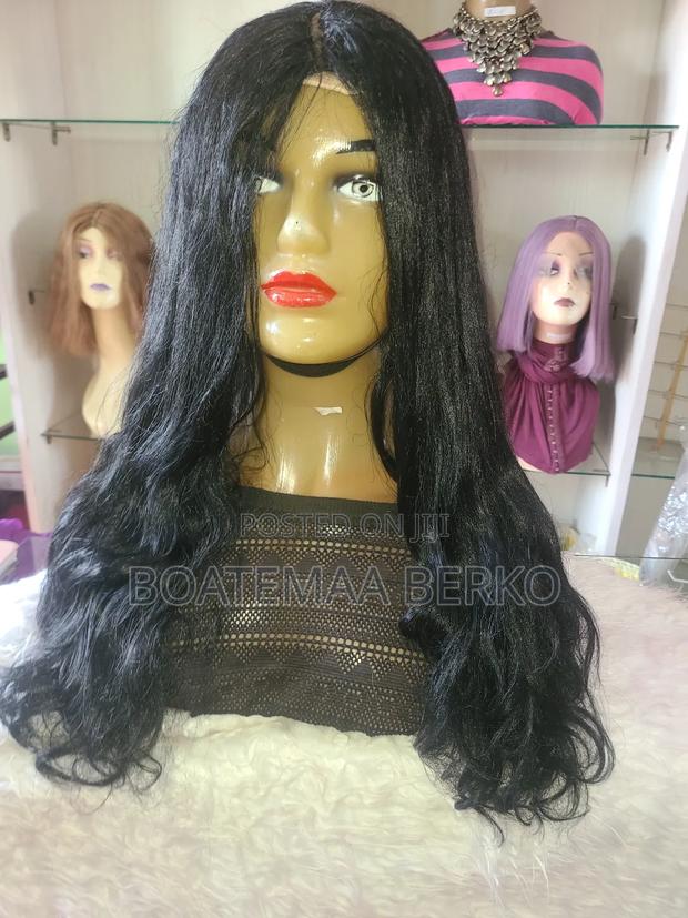 Black Wavy Wig photo 8