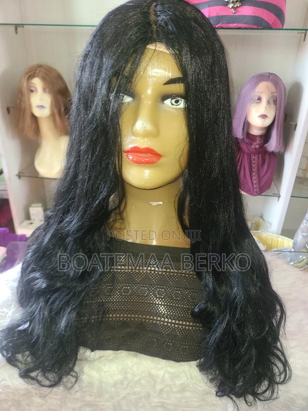 Black Wavy Wig photo 9