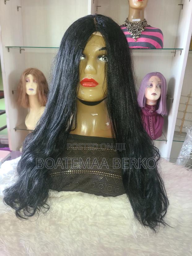 Black Wavy Wig photo 2