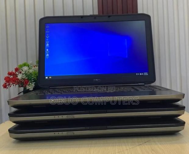 Laptop Dell Latitude E5530 4GB Intel Core i3 HDD 500GB · Photo 2