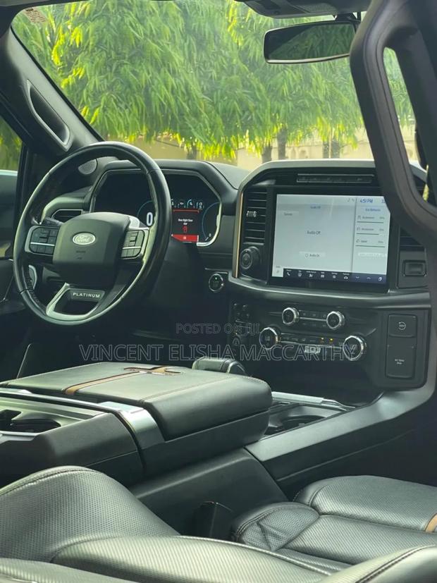 Ford F-150 Platinum 2021 Black