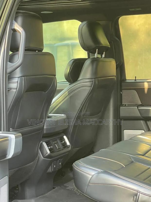 Ford F-150 Platinum 2021 Black