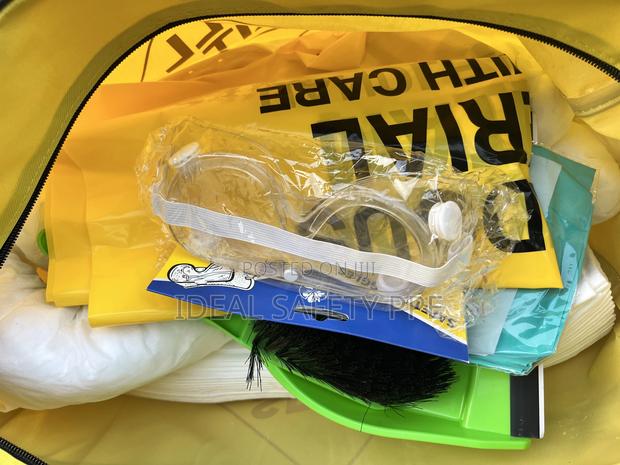 Spill Kit (Oil/Chemical/Universal)