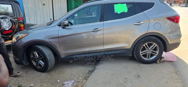 Hyundai Santa Fe 2017 Gray