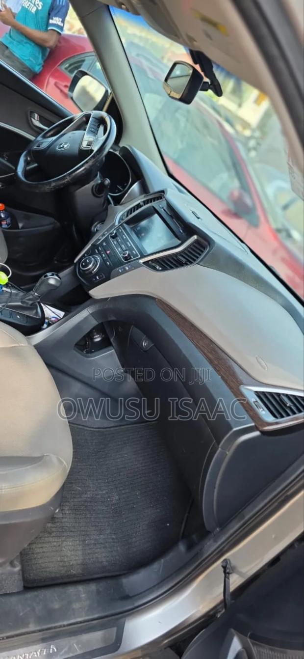 Hyundai Santa Fe 2017 Gray