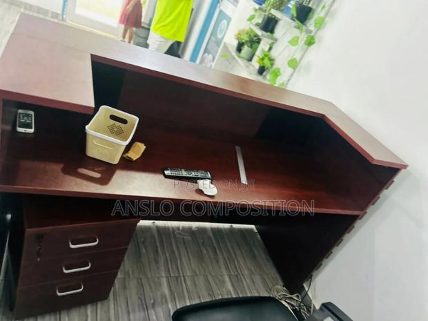 Creative Executive Front Desk · Photo 2