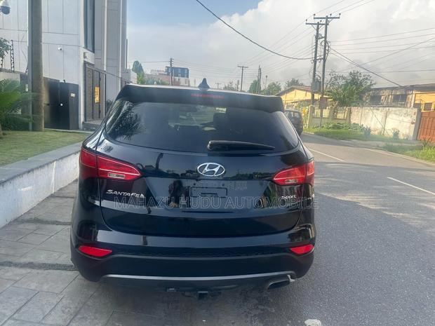Hyundai Santa Fe Sport 2013 Black