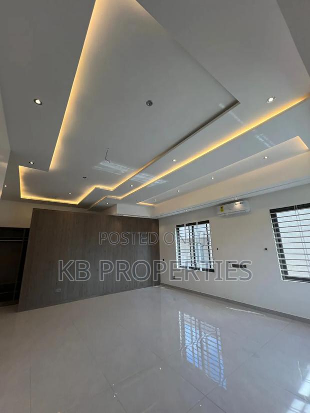 5bdrm Mansion in Kb Properties, East Legon for sale · Photo 4