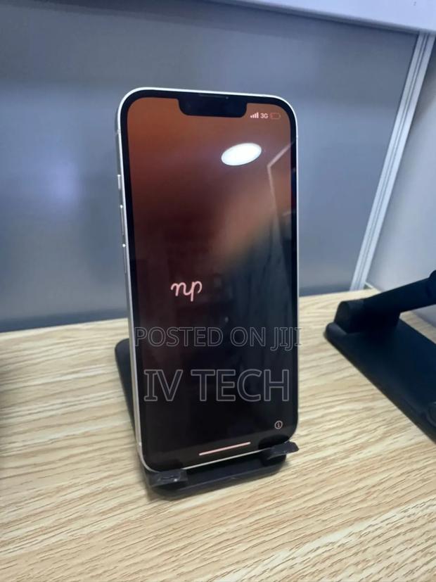 Apple iPhone 13 128 GB photo 2