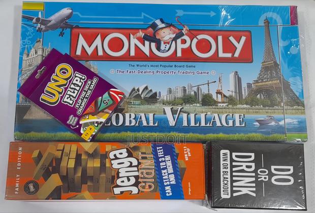 Monopoly + Uno + Jenga + Do or Drink · Photo 2