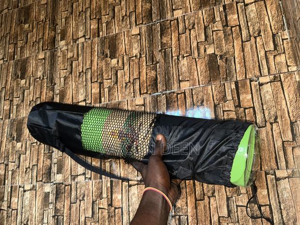 Anti Slip Classic Thick Yoga Mats + Free Bag / Courier · Photo 2