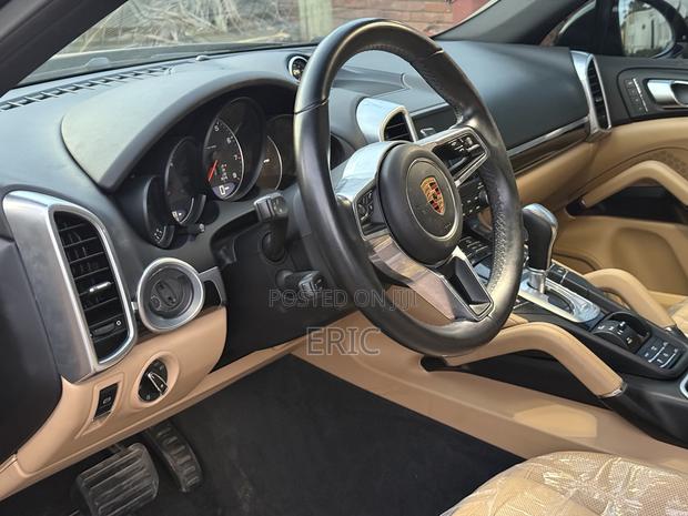 Porsche Cayenne Turbo AWD 2019 Black