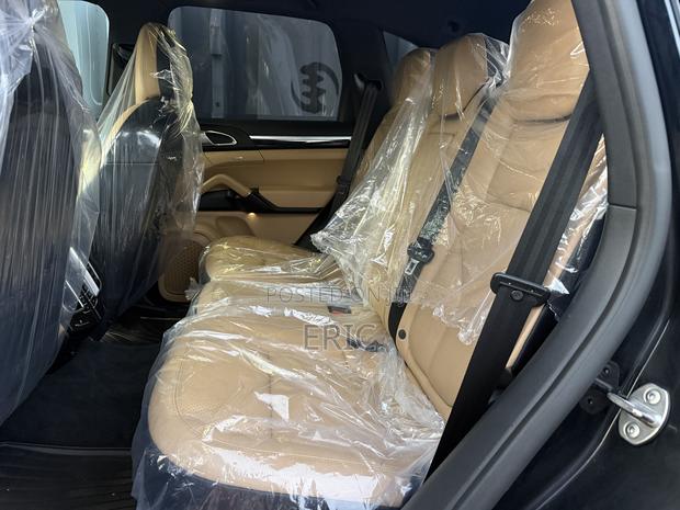 Porsche Cayenne Turbo AWD 2019 Black