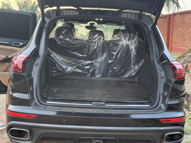 Porsche Cayenne Turbo AWD 2019 Black