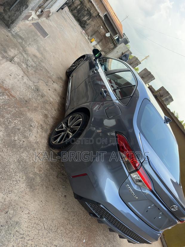 Toyota Corolla SE 2021 Gray