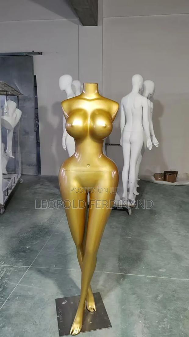 BBL Full Body Armless and Headless · Photo 2