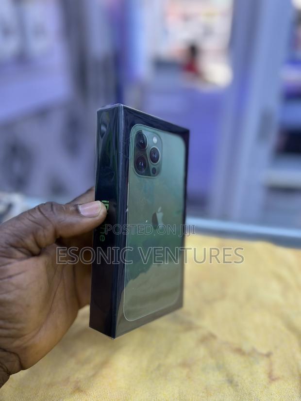 New Apple iPhone 13 Pro 128 GB Green · Photo 4