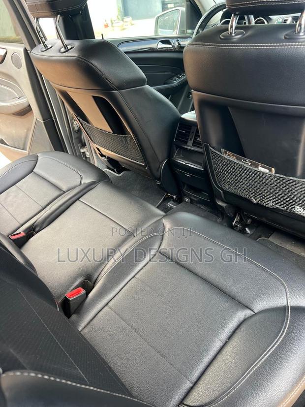 Mercedes-Benz M Class ML350 4MATIC 4dr SUV AWD (3.5L 6cyl 7A) 2015 Gray photo 3