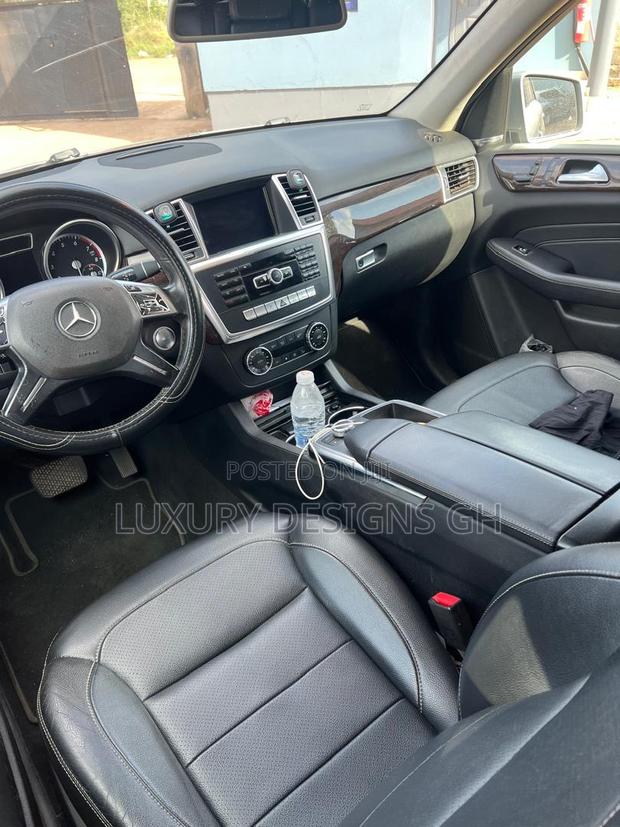 Mercedes-Benz M Class ML350 4MATIC 4dr SUV AWD (3.5L 6cyl 7A) 2015 Gray photo 2