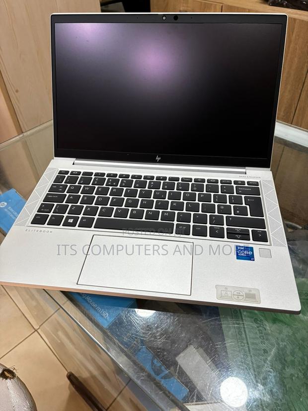 Laptop HP EliteBook 830 G8 8GB Intel Core I7 SSD 256GB photo 2