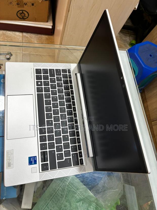 Laptop HP EliteBook 830 G8 8GB Intel Core I7 SSD 256GB photo 4